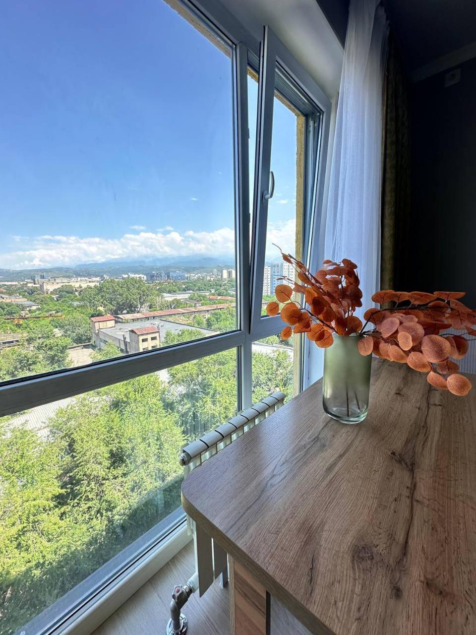 Medinahotelkz, # 63, Вид На Горы, 15 Мин Пешком До Арбата, Halal Almaty Esterno foto